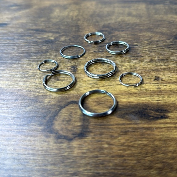 Set of Silver Keyrings - Picture 2 of 3